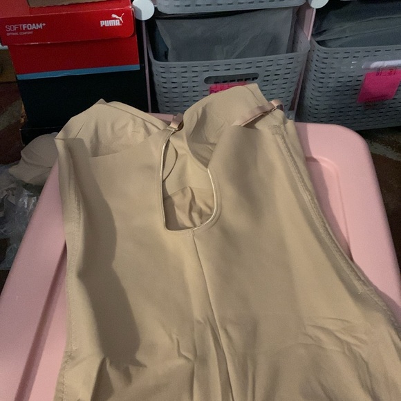 Body suit - Picture 2 of 2